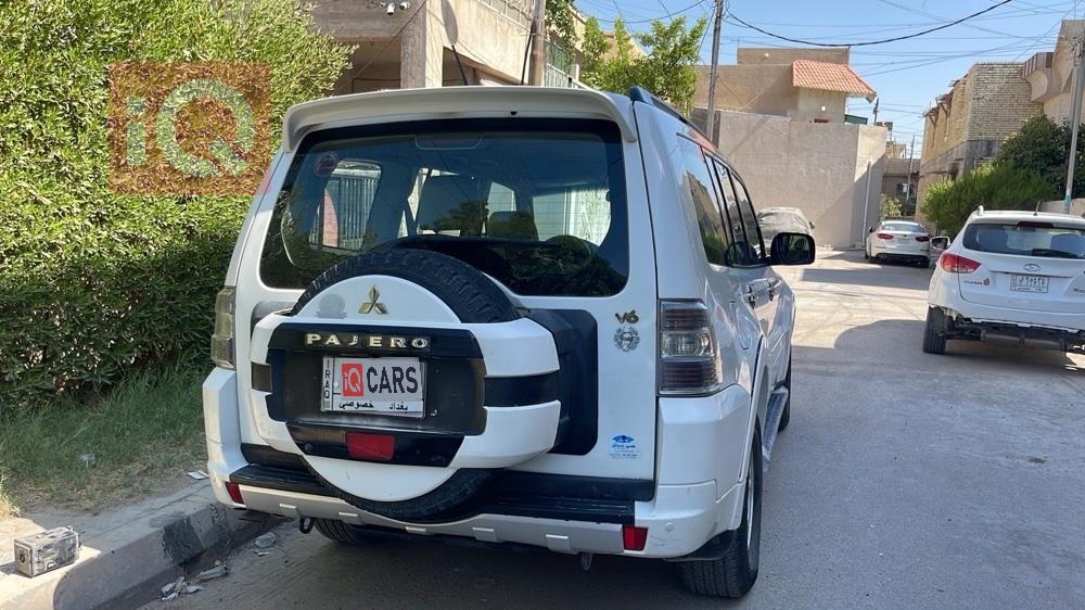 ميتسوبيشي باجيرو